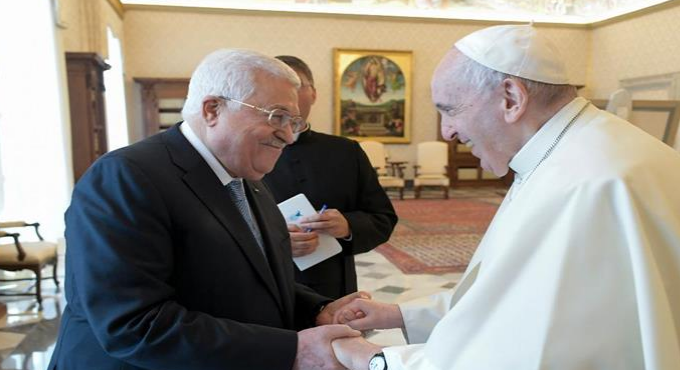 الرئيس عباس يبحث الأوضاع في الأراضي الفلسطينية مع قداسة البابا فرانسيس